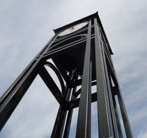 Beneath_clock_at_the_University_of_Rochester